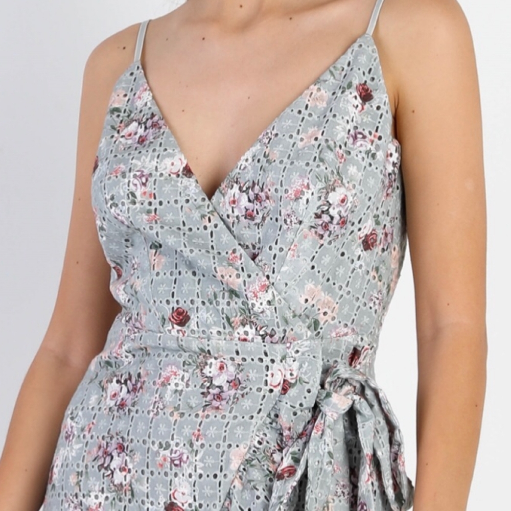 SAGE Vintage Chic Eyelet Surplice Fsux Wrap Short Dress - Picture 3 of 6